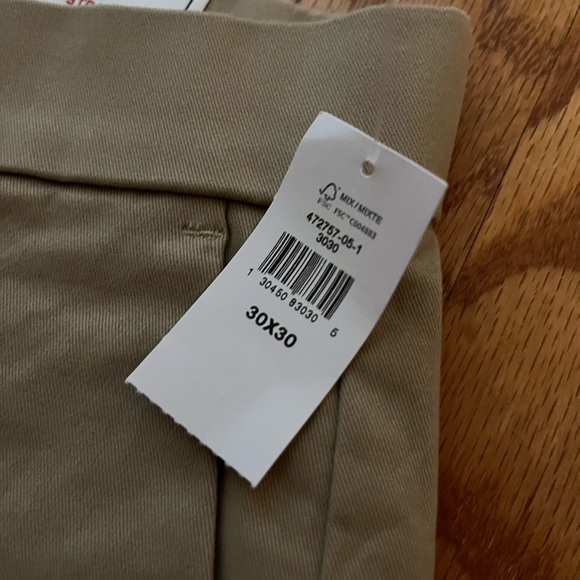 NWT Gap Khaki Pants - Picture 5 of 7
